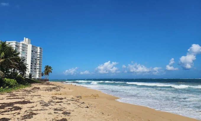 Parque Condo | PH 2 · Elegant 1 BR Penthouse in Condado!