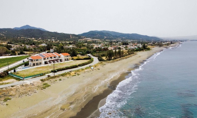 Ayia Marina Chrysochous Villa | Phaedrus Living: Beachfront Villa Merenda