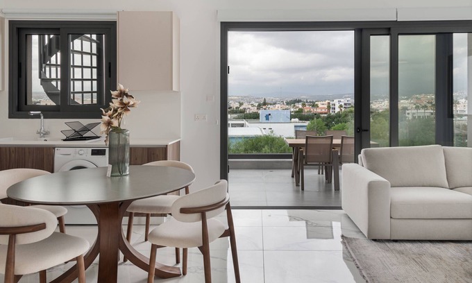 Kato Polemidia Apartment | Phaedrus Living: Limassol Opalia Residences Pearl