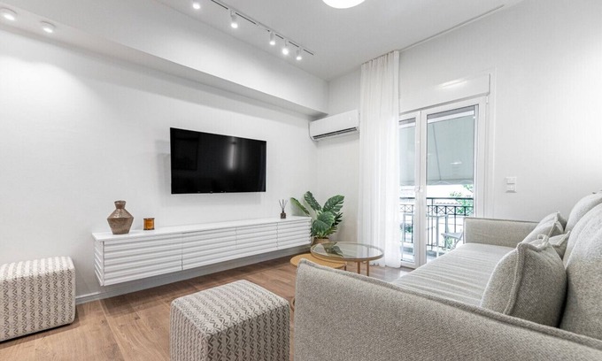 Athens Apartment | Phaedrus Living: Prosperity Residences Paradise