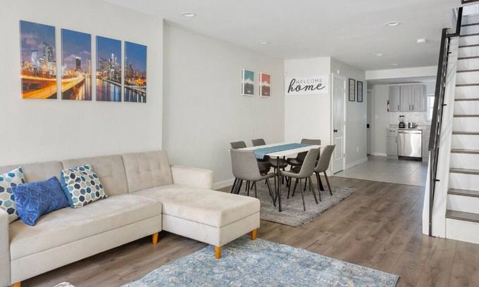 South Philadelphia House | Philly Historic Townhome near PENN & CHOP