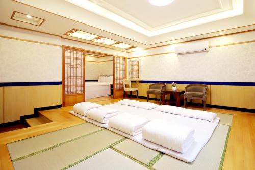 Beitou Hotel | Phoenix Pavilion Hot Spring Hotel
