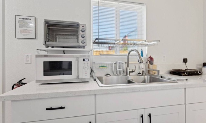 Gardendale House | Phoenix Studio | PHX Childrens Hospital Adjacent!