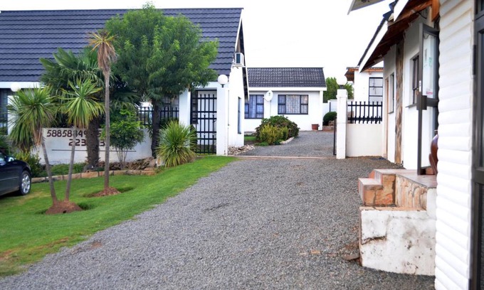 Maseru House | Phomolo Guest House
