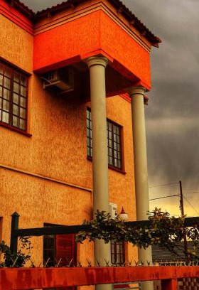 Trompsburg House | Phumelela Guesthouse