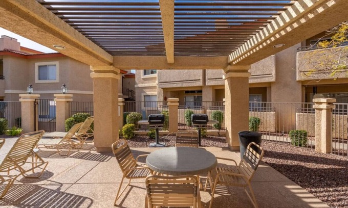 North Mountain Condo | PHX Resort Style | 3 Heated Pools | Hot Tub | BBQ