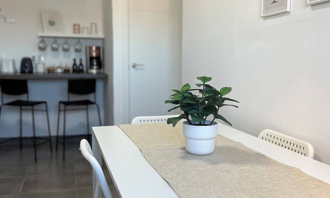 Santo Domingo de la Calzada Apartment | Piso Nuevo con Terraza en el Centro del Espolón
