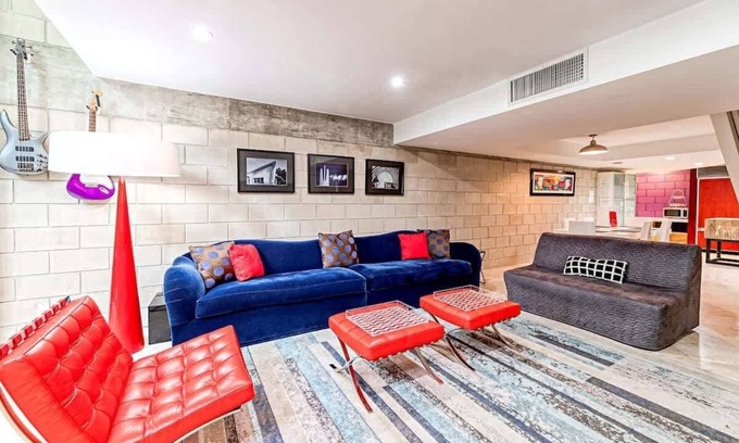 Hendricks and Venice Isles Apartment | Piano House Waterfront Retreat – 2BR Getaway
