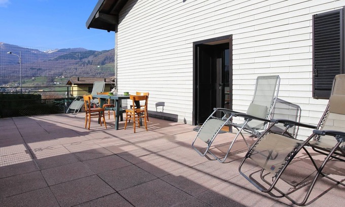 Centro Valle Intelvi Apartment | Piazza 25 Aprile in San Fedele Intelvi