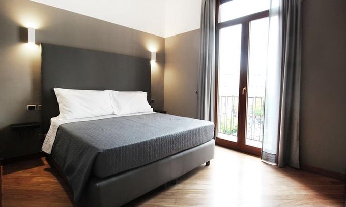 Historical Center House | Piazza Carità