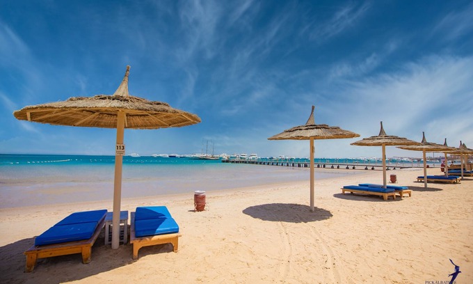 Sheraton Road -Sakkala Resort | Pickalbatros White Beach Resort - Hurghada