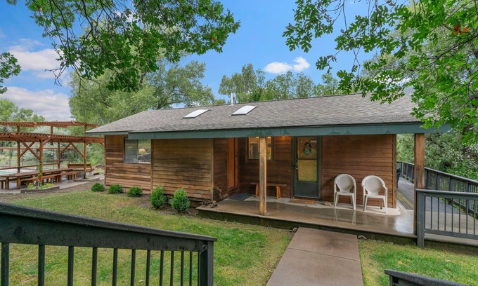 Durango - Purgatory House | Pickle Ball Courts, Peaceful Deck Next to Creek!