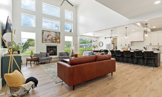 Lava Hot Springs House | Pickleball Playhouse, Hot tub, Golf Green, Theater, Game Room!