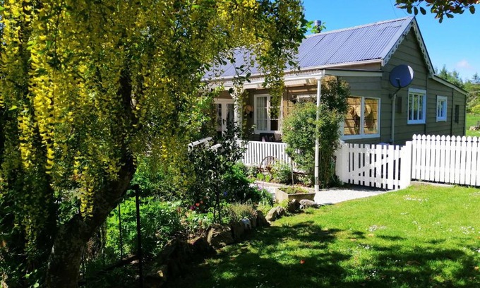 Lawrence House | Pickled Pigeon Cottage