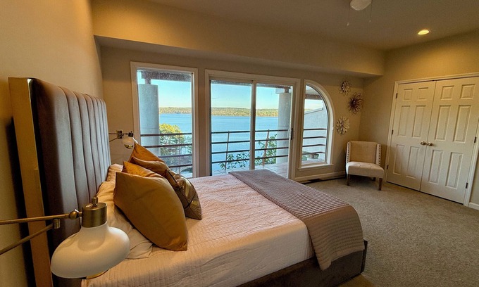 Counce House | Pickwick Lake front Estate - sensational views, Boat Slip & Pool sleeps 9