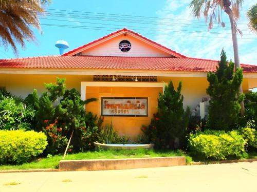 Tha Thaewawong Hotel | Picnic Sriracha Hotel