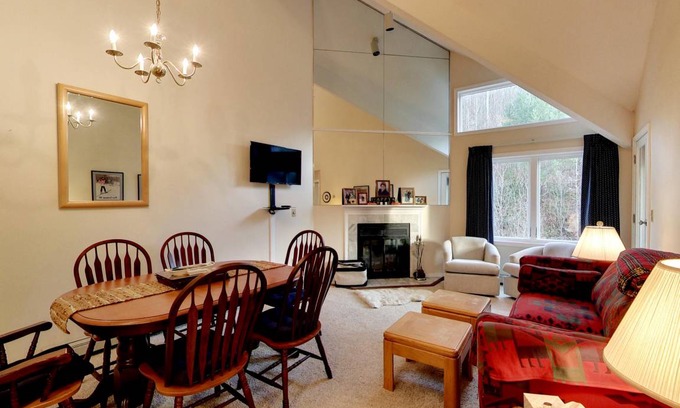 Killington Apartment | Pico Village Resort H304