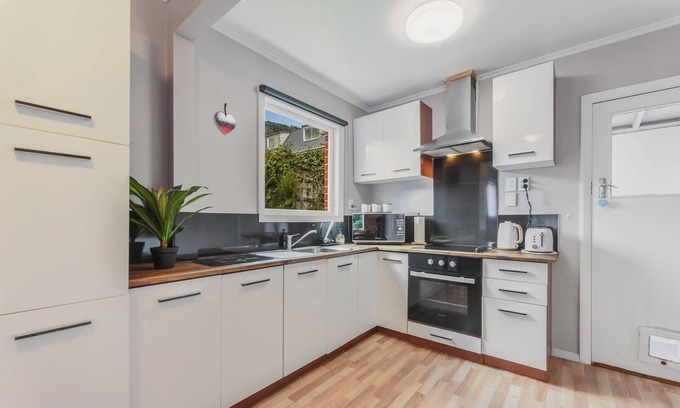 Picton House | Picton Central - Picton Holiday Home