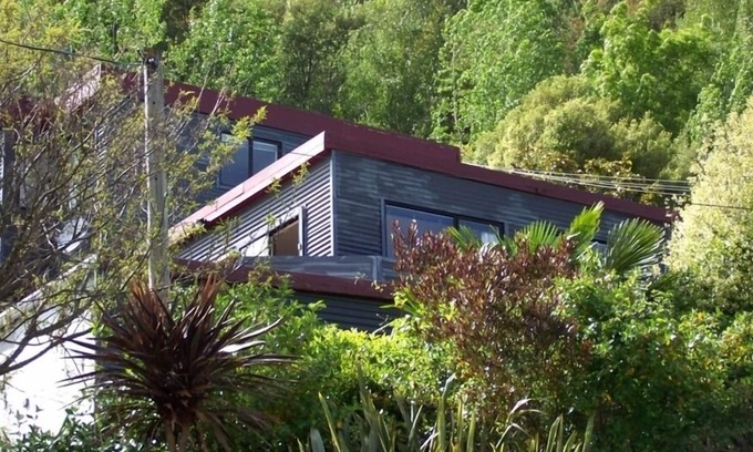 Picton Condo | Picton Holiday Home: The Wellington