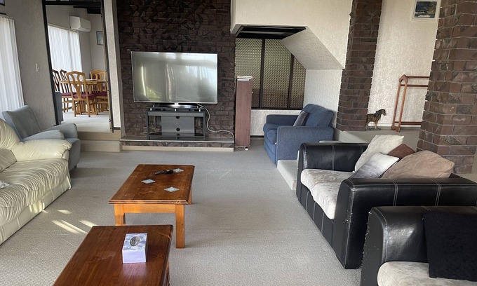 Picton House | Picton Room and Views
