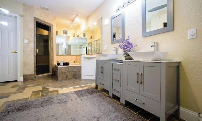 Orange Park House | Picture Perfect Paradise 3br/3ba