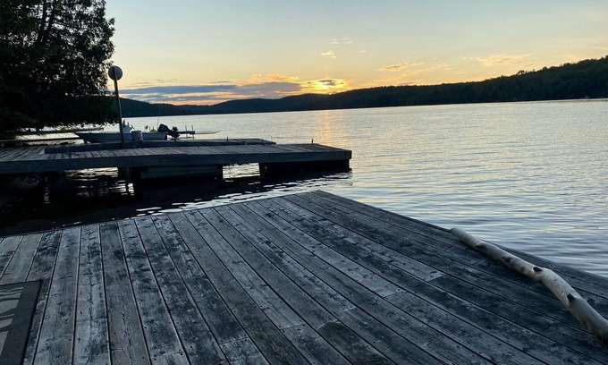Feronia Cottage | Picturesque Cottage w/hot tub on Trout Lake