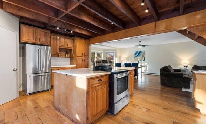 West Milford House | PICTURESQUE GREAT ESCAPE