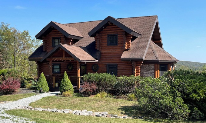Jefferson Township House | Picturesque Log Home, Family Fun with Scenic Views