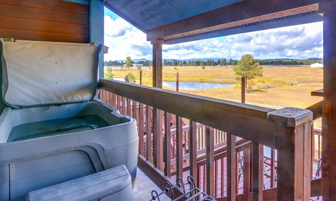 Pagosa Springs House | Picturesque Pagosa Springs Retreat w/Mtn Views!