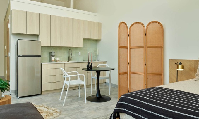 Northside Apartment | Picturesque Studio Northshore Chattanooga