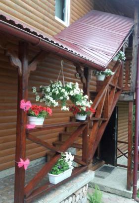 Volovets Cabin | Pid Playem