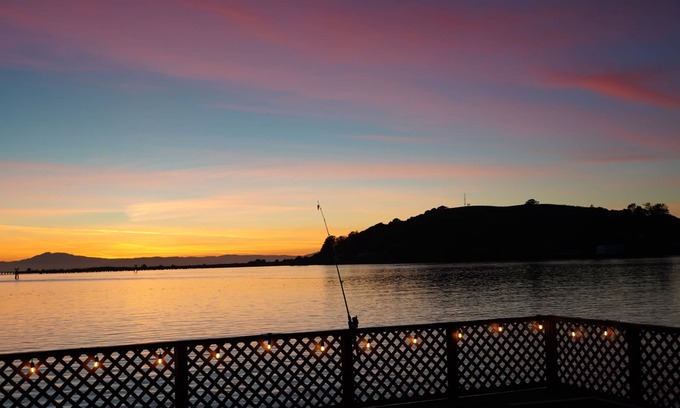 Vallejo House | Pier on the Bayn