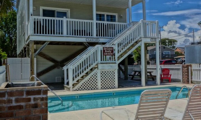 Surfside Beach House | Pierview by RedAwning