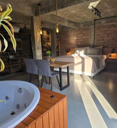 Municipal House | Pietra Rossa- Vale dos Vinhedos