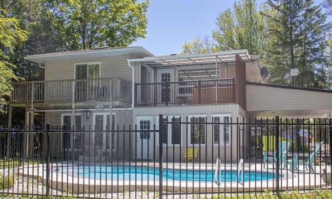 Kawartha Lakes Cottage | Pigeon Lake View - Kawartha Lakes Cottage w/Pool, Firepit & Unlimited Wi-Fi