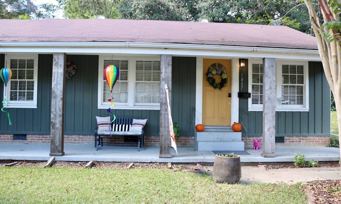 Natchez House | Piggy Haus