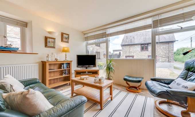 Scurlage House | Pigsty Cottage - One Bedroom House, Sleeps 2
