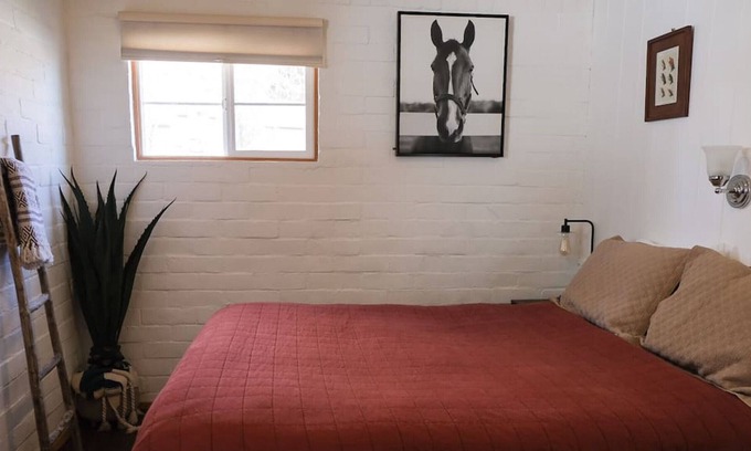 June Lake House | Pika One-Bedroom Suite (Unit 1)