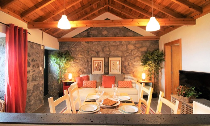 Prainha House | Pike Cliffs - Amazing view to S. Jorge