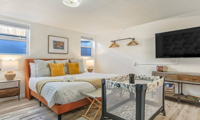 Central Colorado Springs Apartment | Pikes Escape! Downtown Studio w/Arcade & Firepit