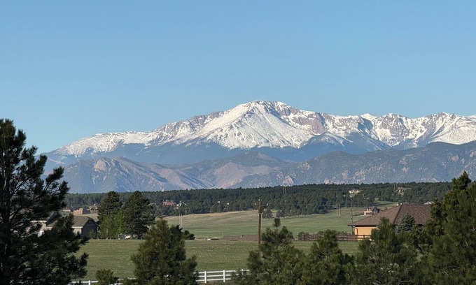 Larkspur House | Pikes Peak Views Sleeps 15 Hot Tub Wood Fireplace 5 Acre Retreat