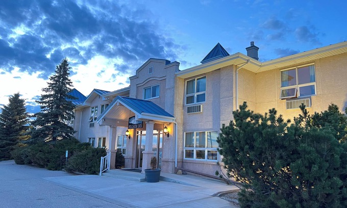 Caronport Hotel | Pilgrim Inn