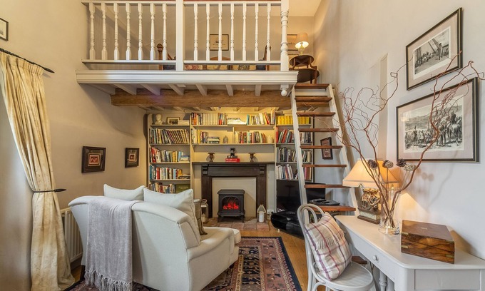 Wymondham House | Pillar Box House (4) - a beautiful house in Norfolk sleeping 4 guests