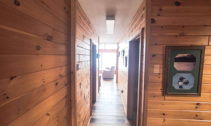 Chief Lake Resort | Pin Oak Cabin- Cabin on the Chippewa Flowage within a Resort