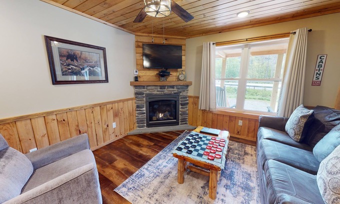 Gaines Resort | Pine Creek, PA Grand Canyon, Mountain View Suite 8 at Rough Cut Lodge