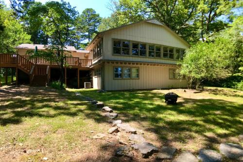 Eureka Springs House | Pine Crest Lodge