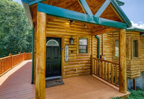 Pigeon Forge House | Pine Haven Hollow, Hot Tub, Game Room, WIFI, 1089 FREE tickets each paid day, Dollywood and More