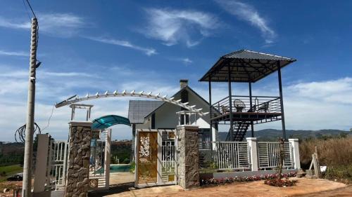 Lam Ha Villa | Pine Hill Villa 01