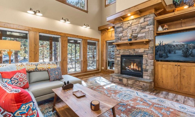 RiverWild House | Pine House Retreat
