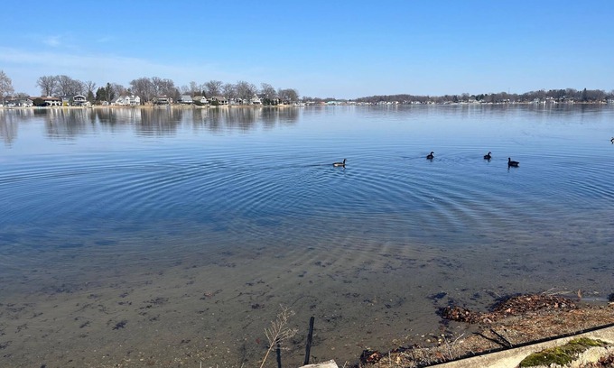La Porte House | PINE LAKE RETREAT-Spacious 6-bedroom house on the Lake with Pontoon